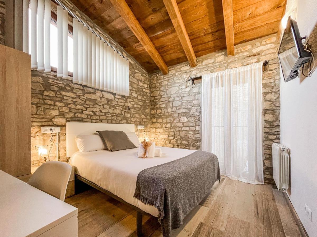El Forn De Freixenet Con Servicios De Un Hotel Lleida Esterno foto
